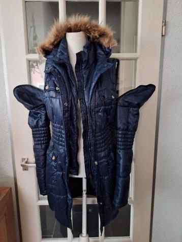 ⚘️Hele funtionele jas lees  zie foto's ⚘️ beschikbaar voor biedingen