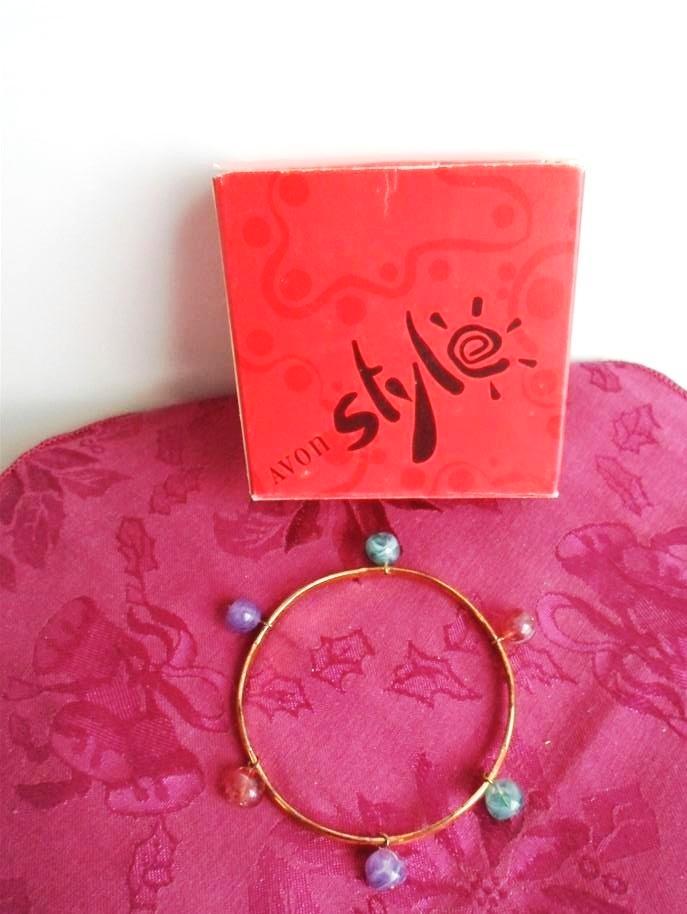 Avon Armband Romantic Fantasy. Jaren '80. Nieuw, Sieraden, Tassen en Uiterlijk, Armbanden, Nieuw, Overige materialen, Goud, Ophalen of Verzenden