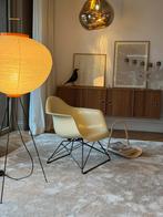 Vitra LAR eames lounge chair in parchment fiberglass, Huis en Inrichting, Fauteuils, Ophalen of Verzenden, Nieuw