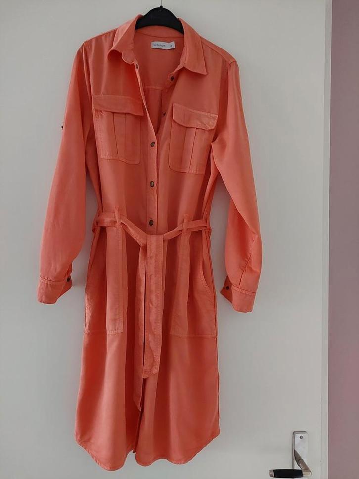 Oranje Jurk van Summum - Maat 40/42, Kleding | Dames, Jurken, Zo goed als nieuw, Maat 38/40 (M), Oranje, Knielengte, Ophalen of Verzenden