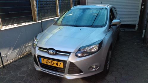 Ford Focus 1.0 Ecoboost 92KW Wagon 2014 Grijs, Auto's, Ford, Particulier, Focus, 360° camera, ABS, Adaptive Cruise Control, Airconditioning