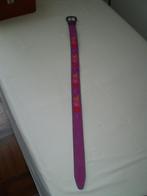 Mooie nubuck-leren ceintuur met geborduurde bloemen., Kleding | Dames, Veloche, 3 tot 5 cm, Echt leder, Ophalen of Verzenden