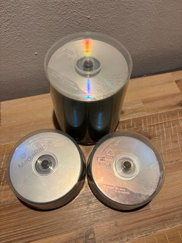Ongebruikte CD/DVD’s beschikbaar voor biedingen