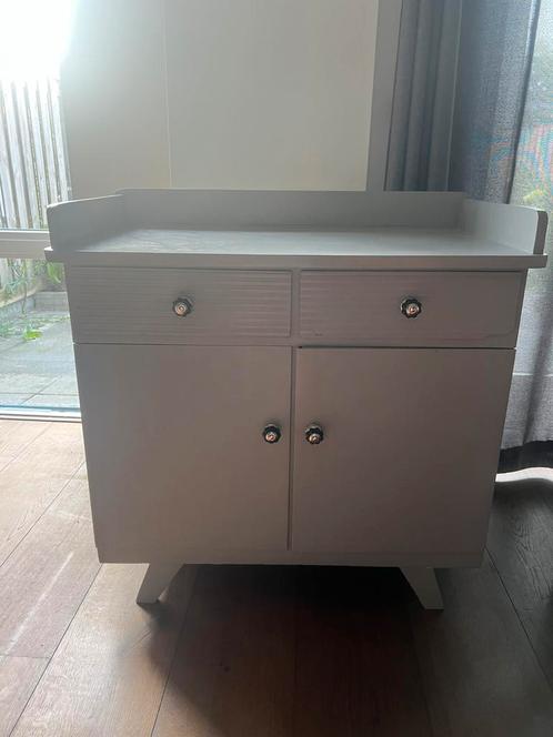 Oud commode kastje, Kinderen en Baby's, Kinderkamer | Commodes en Kasten, Gebruikt, 90 tot 105 cm, 75 tot 100 cm, 50 tot 70 cm