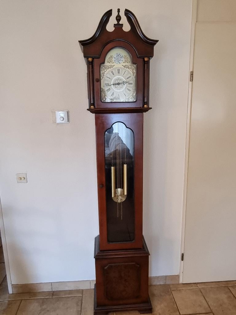 Staande klok Junghans, Ophalen