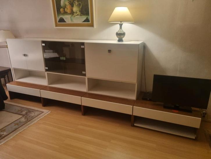 Wandmeubel met glazen elementen, Huis en Inrichting, Kasten | Televisiemeubels, Zo goed als nieuw, 150 tot 200 cm, 200 cm of meer