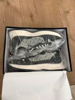 Dior b25 wit, Kleding | Heren, Riemen en Ceinturen, Ophalen of Verzenden, Zo goed als nieuw, Wit, 115 cm of meer