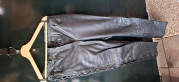 Leren Motorbroek beschikbaar voor biedingen