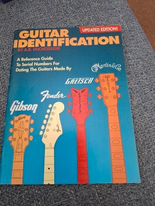 Guitar Identification – A.R. Duchossoir (Updated Edition), Boeken, Muziek, Zo goed als nieuw, Ophalen of Verzenden