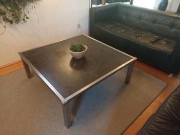 Salon tafel hardsteen/rvs beschikbaar voor biedingen