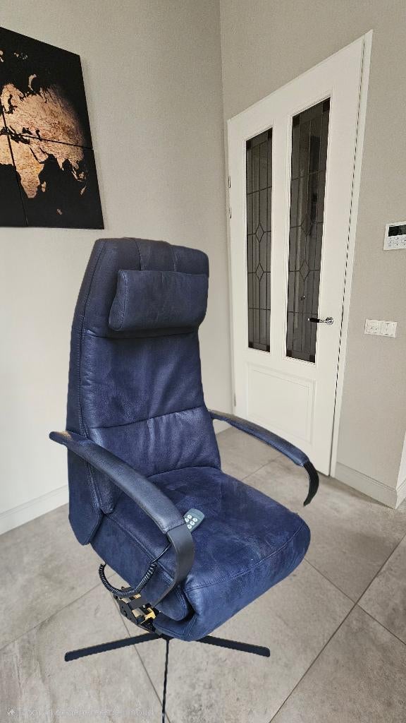 Prominent blauwe sta op stoel maat medium, Huis en Inrichting, Fauteuils, Ophalen, Minder dan 75 cm, Leer, Zo goed als nieuw