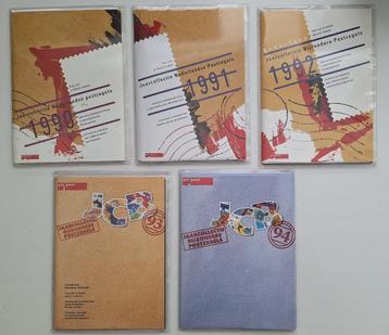 5x Jaarcollectie (Bijzondere) Nederlandse postzegels 90 / 94 beschikbaar voor biedingen