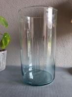 Hoge glazen vaas., Minder dan 50 cm, Glas, Zo goed als nieuw, Ophalen