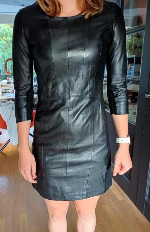 * Chique Zwarte Leren Jurk - ARMA * Mt. 38 * Nieuw *, Kleding | Dames, Jurken, Nieuw, Maat 38/40 (M), Zwart, Knielengte, Ophalen of Verzenden