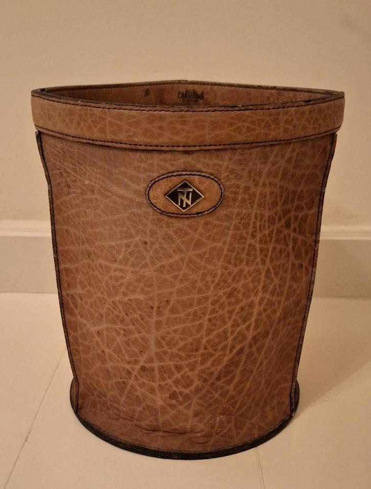 Vintage prullenbak leer leder robuust natuur Carracciola, Huis en Inrichting, Woonaccessoires | Prullenbakken, Gebruikt, Overige materialen