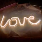 Neon LED verlichting 'Love' warm wit. Usb en Batterijen incl, Huis en Inrichting, Lampen | Overige, Nieuw, Ophalen of Verzenden