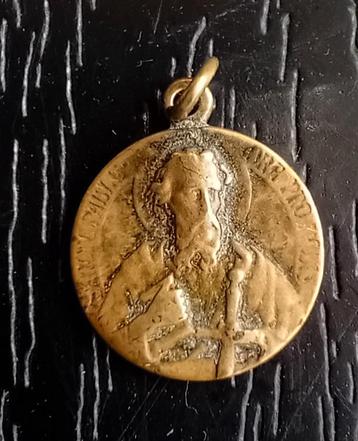Medaillon van de Heilige Paulus de Apostel beschikbaar voor biedingen