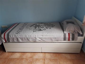 Ikea bed Slakt beschikbaar voor biedingen