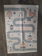 Leuk speelkleed met wegen en Wonderland thema, 100 tot 150 cm, Kindvriendelijk, Zo goed als nieuw, Bruin