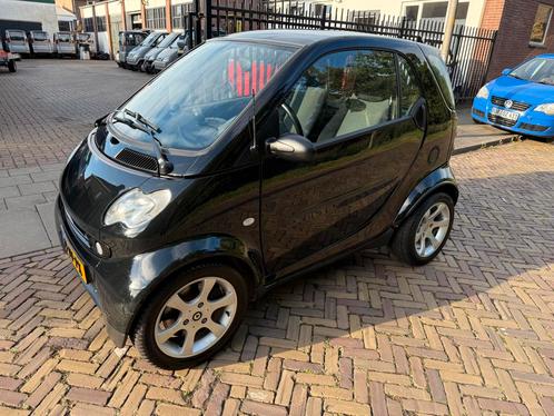 Smart ForTwo 60pk Coupe Automaat 2007 Zwart, Auto's, Smart, Bedrijf, ForTwo, ABS, Airbags, Airconditioning, Alarm, Bluetooth, Boordcomputer