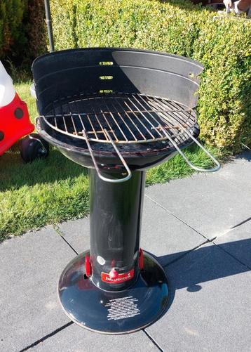 Bbq houtskool beschikbaar voor biedingen