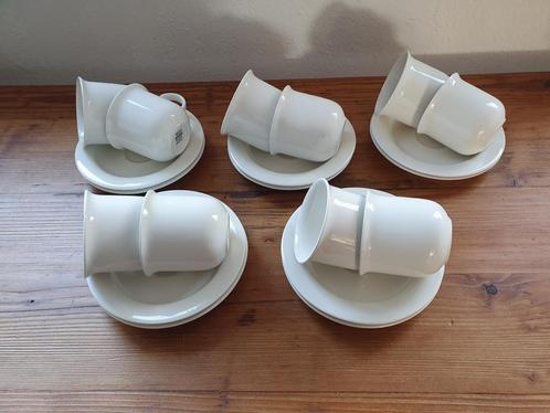 Arabia "Arctica" kop- en schotels 10x - Inkeri Leivo-Finland, Huis en Inrichting, Keuken | Servies, Kop(pen) en/of Schotel(s)