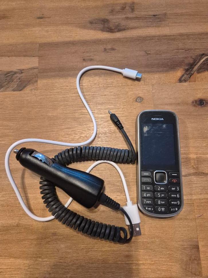 Nokia Klassieke Telefoon - RM-518, Telecommunicatie, Mobiele telefoons | Overige merken, Gebruikt, Zonder abonnement, Zonder simlock