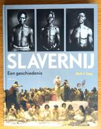 Dirk J. Tang - Slavernij. Een geschiedenis. Indrukwekkend., Ophalen of Verzenden, Zo goed als nieuw