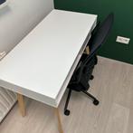 Bureau + Stoelbureau (Krasvrij), Ophalen, Zo goed als nieuw, Bureau
