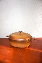 vintage le creuset bruine stofoven * la mama 29 * enzo mari, Le creuset, Gebruikt, Gietijzer, Ophalen of Verzenden