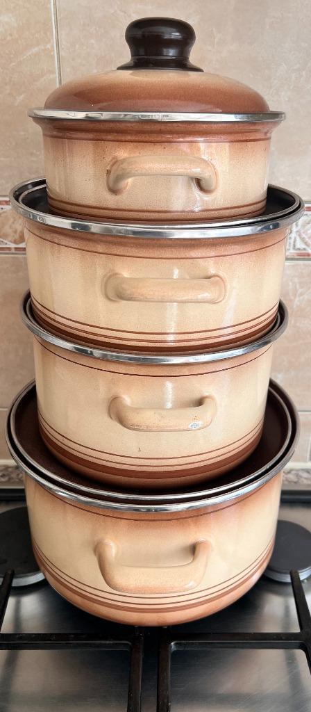 4 delig emaille pan pannenset braadpan stoofpan incl deksel, Huis en Inrichting, Keuken | Potten en Pannen, Gebruikt, Pannenset