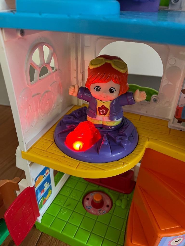 ≥ Vtech vrolijke vriendjes huis met poppetjes — Speelgoed