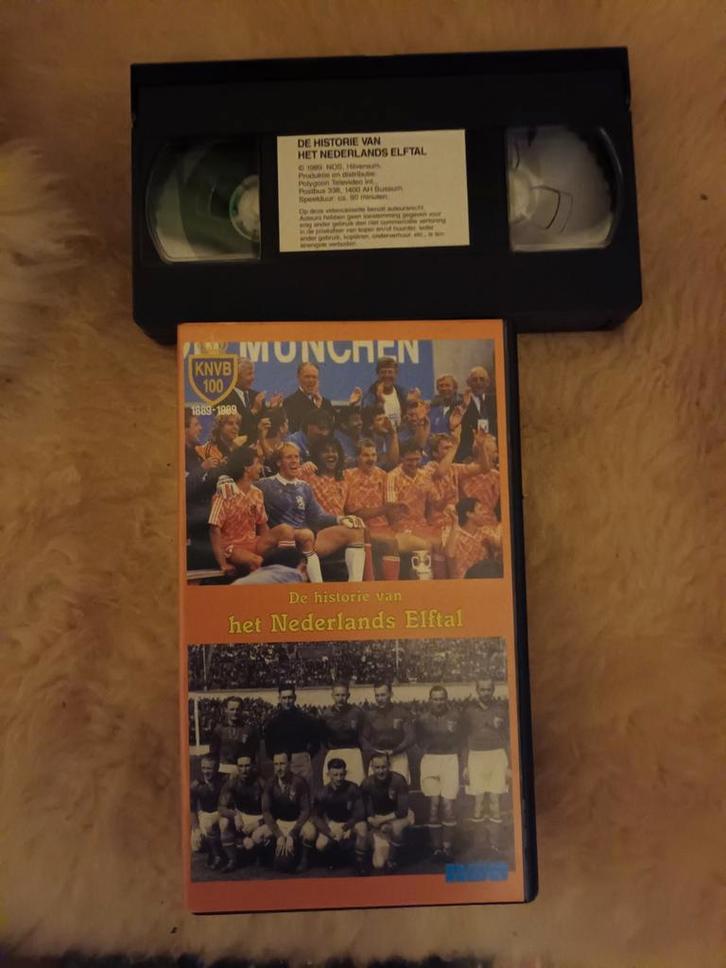VHS: De Historie van het Nederlands Elftal, Cd's en Dvd's, VHS | Film, Zo goed als nieuw, Alle leeftijden, Ophalen of Verzenden