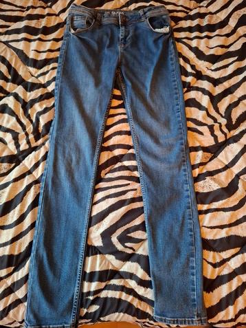 Kinder spijkerbroek maat 164 beschikbaar voor biedingen