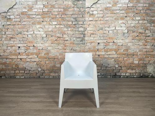 Driade Toy Set van 2 bij TheReSales, Huis en Inrichting, Stoelen, Zo goed als nieuw, Twee, Kunststof, Wit, Ophalen of Verzenden