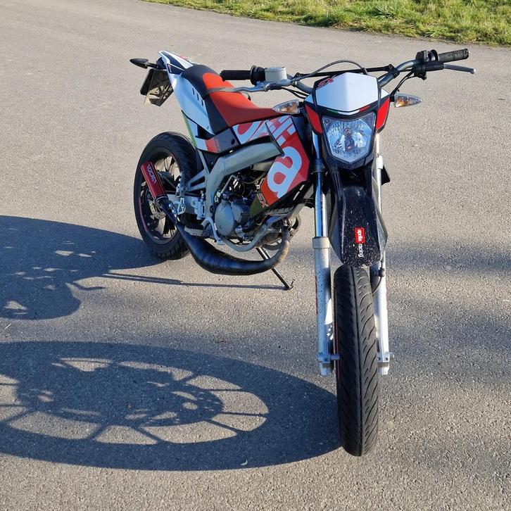 Aprilia sx 50 2016, Fietsen en Brommers, Brommers | Crossbrommers, Zo goed als nieuw, Overige merken, Ophalen
