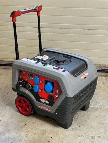 ACTIE Startklaar!! B&S Q6500 inverter generator  beschikbaar voor biedingen