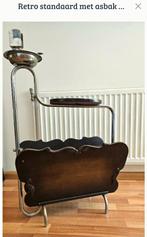 Retro standaard met asbak & krantenhouder – uniek!, Ophalen