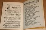 Uit en Thuis Deel 3 — Vintage Liedjesboek [ca. 1930], Muziek en Instrumenten, Gebruikt, Ophalen of Verzenden, Artiest of Componist