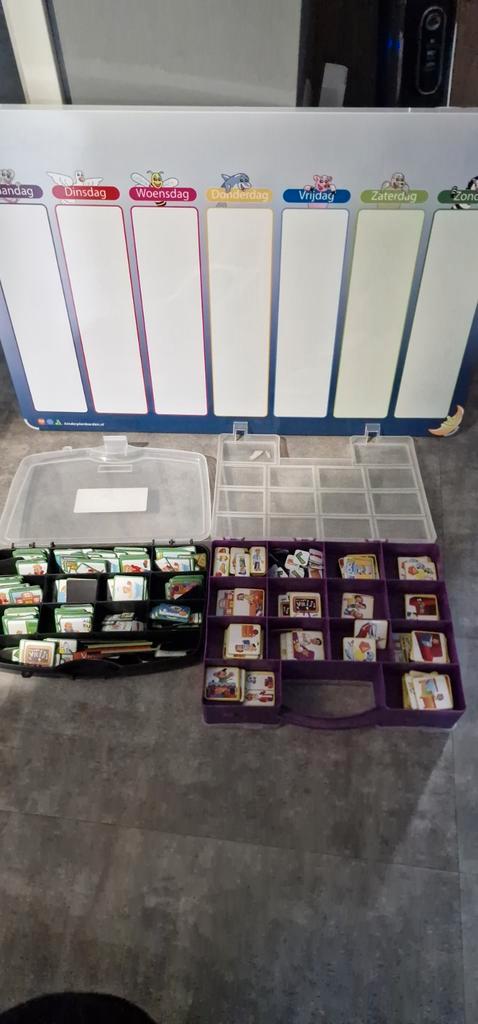 Nieuw! Kinderplandbord met 2 uitgebreide sets zowel J als M, Huis en Inrichting, Woonaccessoires | Memoborden, Nieuw, Magneetbord