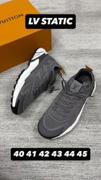 LOUIS VUITTON TATIC SNEAKER 40 tm 45 ELKE KLEUR BKIJK FOTOS, Ophalen of Verzenden, Zo goed als nieuw, Zwart