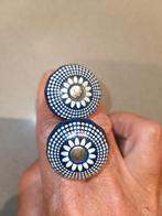 2 mooie brocante porceleinen / keramkiek kastknoppen, Ophalen of Verzenden