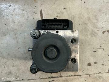 ABS pomp Opel Corsa E 1.2 ('15-'19) 95518041 beschikbaar voor biedingen