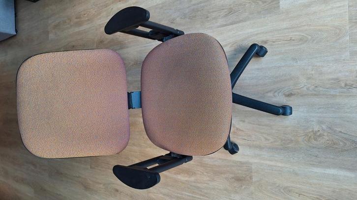 Bureaustoel verstelbaar rug, armen en hoogte, Huis en Inrichting, Bureaustoelen, Gebruikt, Bureaustoel, Bruin, Ergonomisch, Ophalen