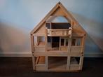 Houten poppenhuis/speelhuis met inrichting en poppen Pintoy, Ophalen, Zo goed als nieuw, Poppenhuis