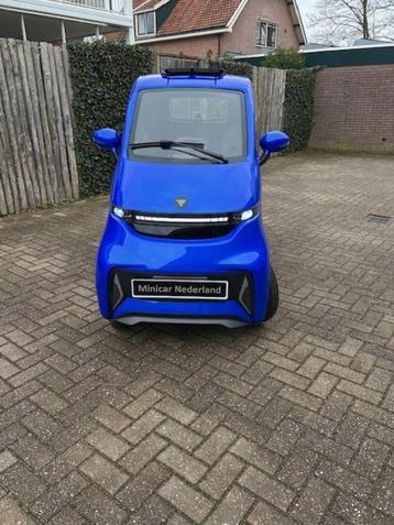 Overdekte Scootmobiel beschikbaar voor biedingen