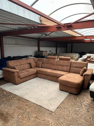 Cognac kleur hoekbank U bank slaapbank bankstel Z.G.A.N. beschikbaar voor biedingen
