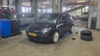 Mitsubishi 2006 Zwart, Voorwielaandrijving, Stoelverwarming, 15 km/l, 40 €/maand
