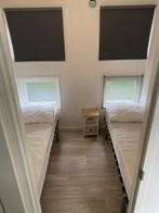 Bedden voor chalet  (2 x 60 breed en 180 lengte), Ophalen, Zo goed als nieuw