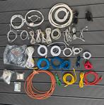 Gratis voor 6 pack leffe blond; grote verzameling kabels, Ophalen, Nieuw